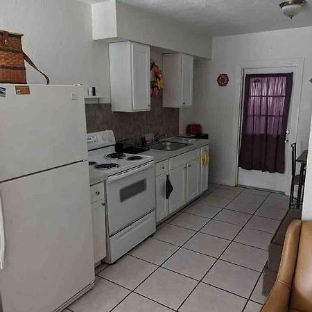 Private One-Bedroom 13-Directly Across From Beach St. Pete Beach Dış mekan fotoğraf