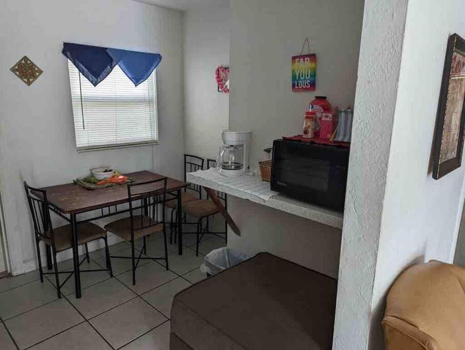 Private One-Bedroom 13-Directly Across From Beach St. Pete Beach Dış mekan fotoğraf